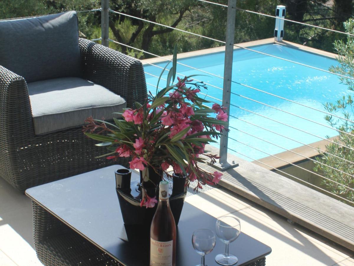 Upbeat Villa In Rochefort-Du-Gard With Private Pool Pokoj fotografie